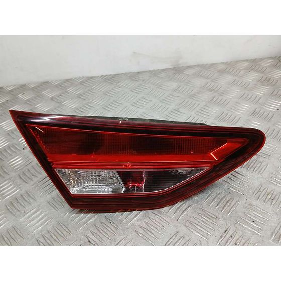 Piloto Trasero Izquierdo para Seat Leon (5F1)