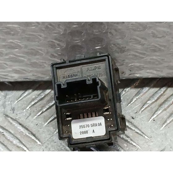 Mando Retrovisor para Nissan Micra V (K14)