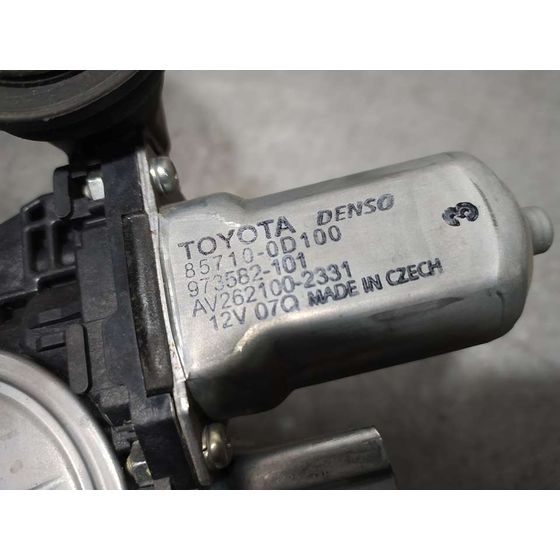 Elevalunas Delantero Derecho para Toyota Yaris