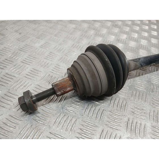 Transmision Delantera Izquierda para Volkswagen Jetta (1K2)