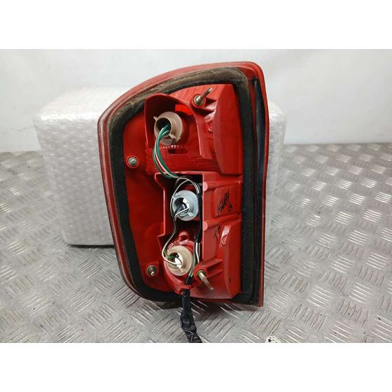 Piloto Trasero Derecho para Toyota Rav 4 (A2)
