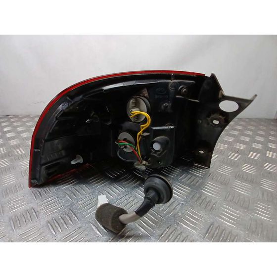 Piloto Trasero Derecho para Kia Rio