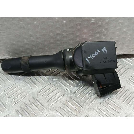 Mando Limpia para Toyota Avensis (T27)