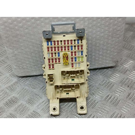 Caja Reles / Fusibles para Hyundai I20