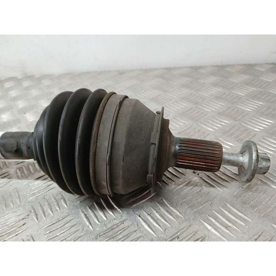Transmision Delantera Derecha para Mercedes-Benz Clase B (W246)