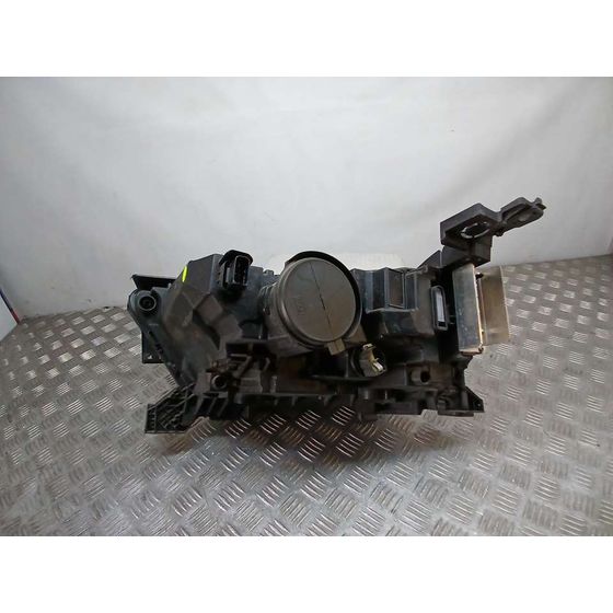 Faro Derecho para Opel Mokka
