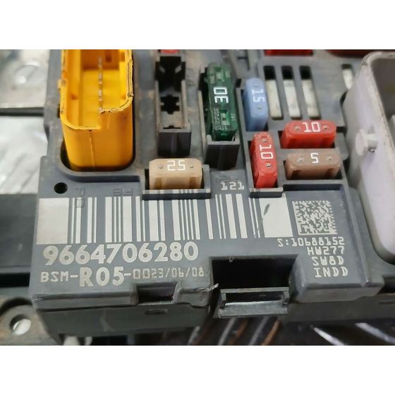 Caja Reles / Fusibles para Peugeot 308