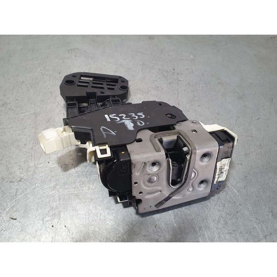 Cerradura Puerta Trasera Derecha para Mercedes-Benz Clase B (W246)