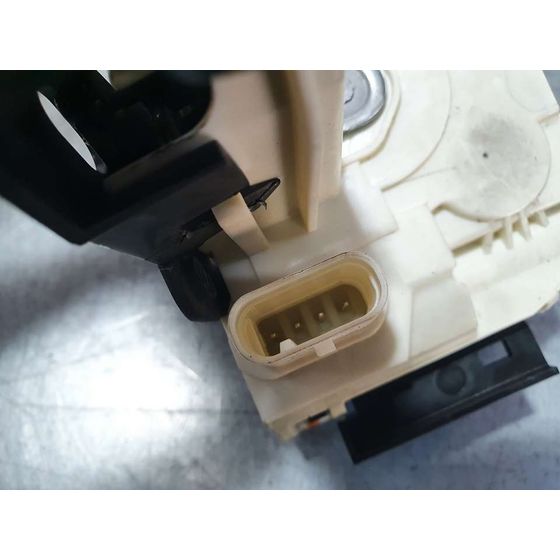 Cerradura Puerta Trasera Derecha para Mercedes-Benz Clase B (W246)