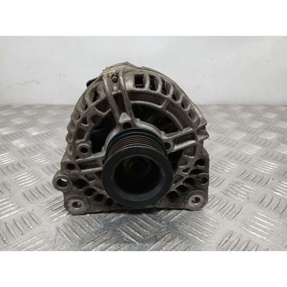 Alternador para Volkswagen Polo Berlina (6N2)