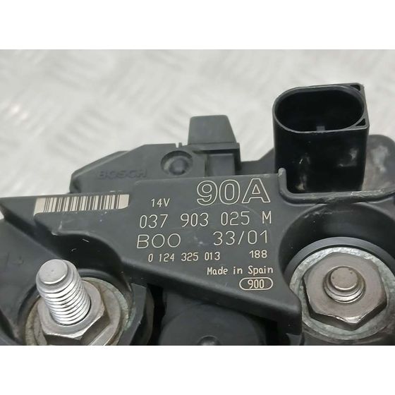 Alternador para Volkswagen Polo Berlina (6N2)