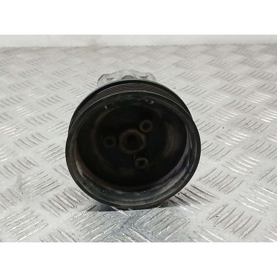 Bomba Direccion para Volkswagen Polo Berlina (6N2)