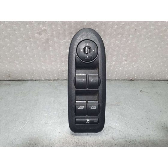 Mando Elevalunas Delantero Izquierdo para Ford Kuga (Cbv)
