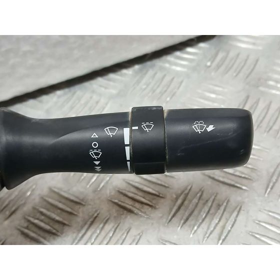 Mando Limpia para Toyota Corolla (E15)