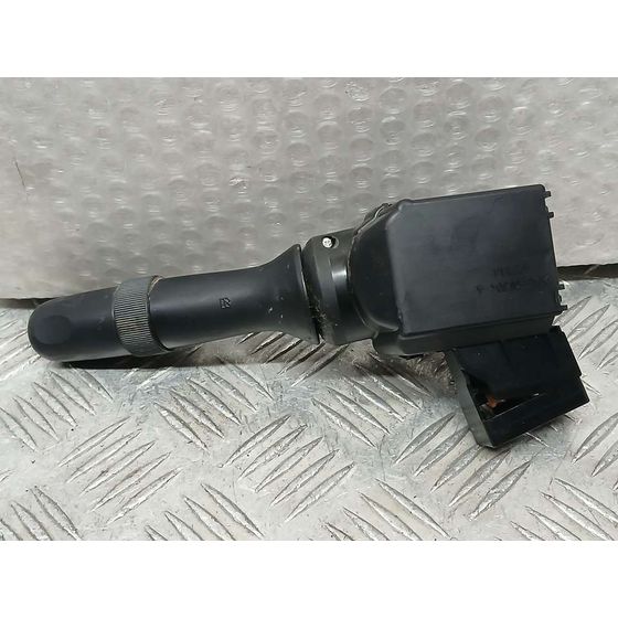 Mando Limpia para Toyota Corolla (E15)