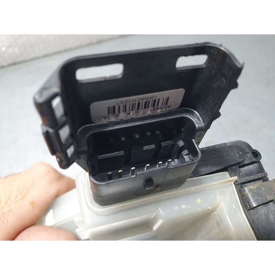 Cerradura Puerta Delantera Derecha para Peugeot 208 (P2)