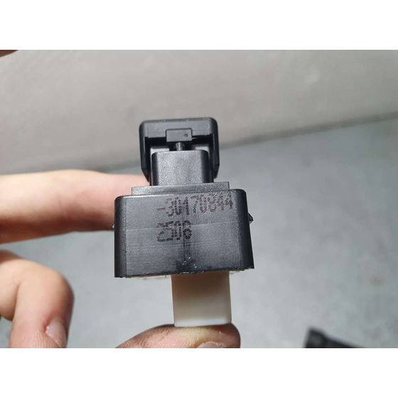 Mando Elevalunas Trasero Izquierdo para Fiat 500 X (334)