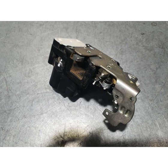 Cerradura Maletero / Porton para Dr 5.0