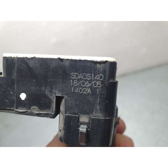 Cerradura Maletero / Porton para Dr 5.0