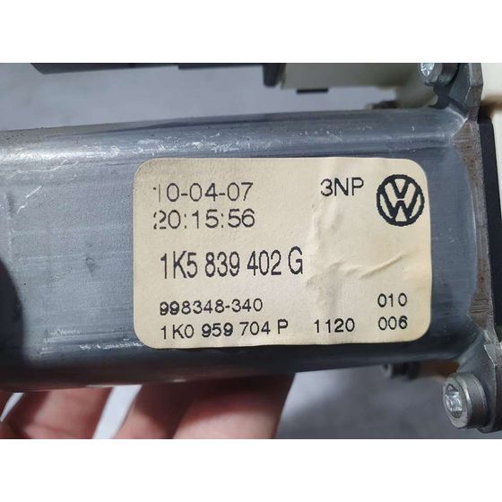 Motor Elevalunas Trasero Derecho para Volkswagen Jetta (1K2)