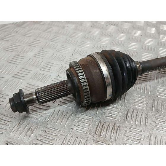 Transmision Delantera Izquierda para Kia Cee'd
