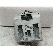 Caja Reles / Fusibles para Fiat Doblo Cargo (223)