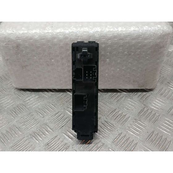 Mando Elevalunas Delantero Izquierdo para Ford Focus Lim.