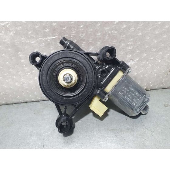 Motor Elevalunas Delantero Derecho para Audi A3 Sportback (8Va)