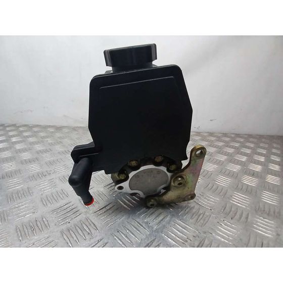 Bomba Direccion para Mercedes-Benz Clase C (W202) Berlina