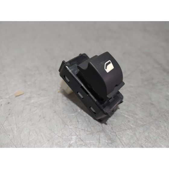 Mando Elevalunas Trasero Derecho para Peugeot 2008 (P1)