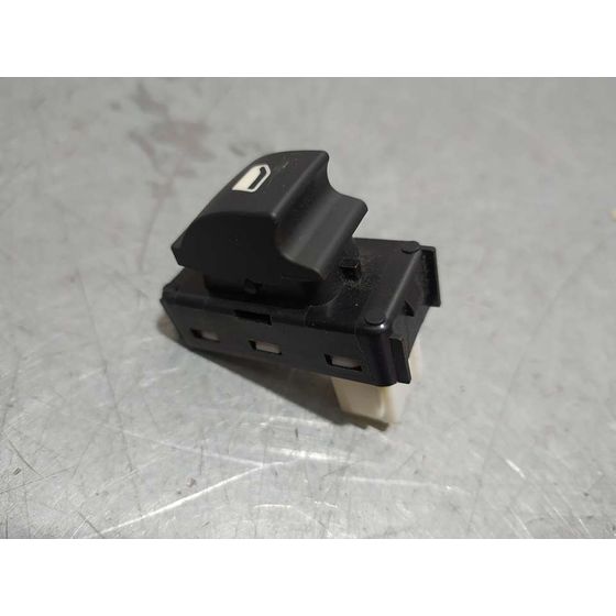 Mando Elevalunas Trasero Derecho para Peugeot 2008 (P1)