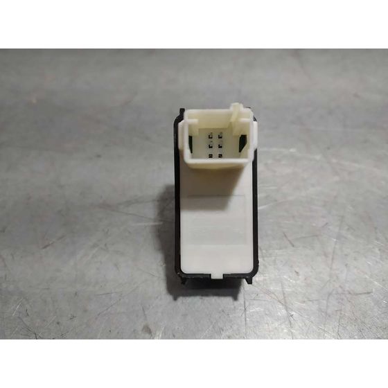 Mando Elevalunas Trasero Derecho para Peugeot 2008 (P1)