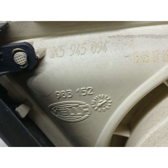 Piloto Trasero Derecho para Volkswagen Jetta (1K2)