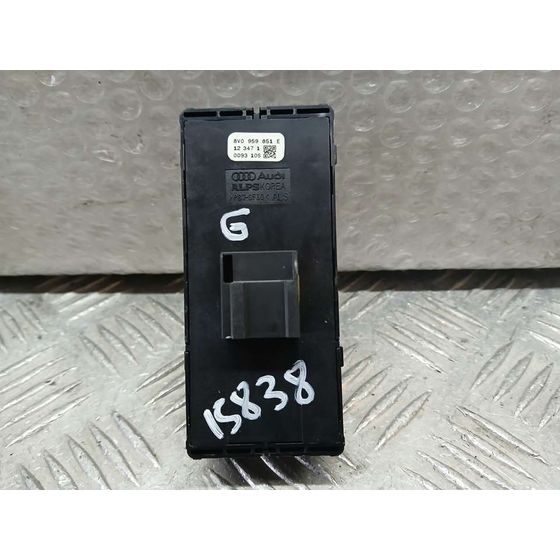 Mando Elevalunas Delantero Izquierdo para Audi A3 Sportback (8Va)