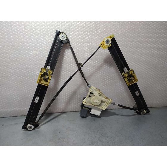 Elevalunas Delantero Derecho para Seat Ibiza (Kj1)