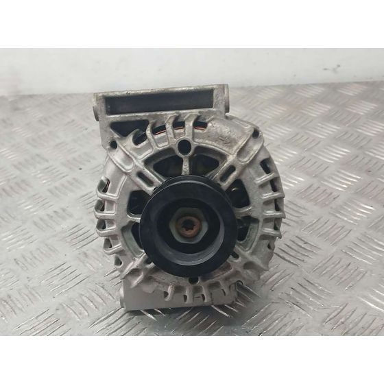 Alternador para Opel Zafira Tourer