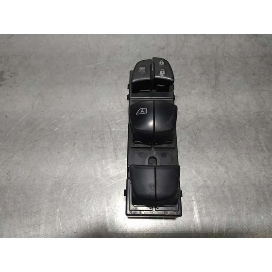 Mando Elevalunas Delantero Izquierdo para Nissan Juke (F15)