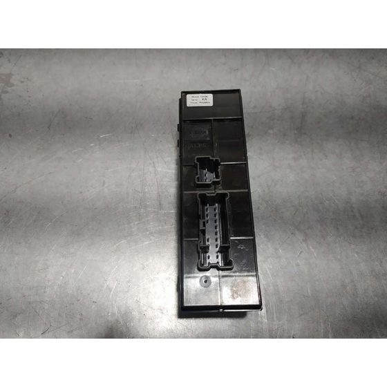 Mando Elevalunas Delantero Izquierdo para Nissan Juke (F15)