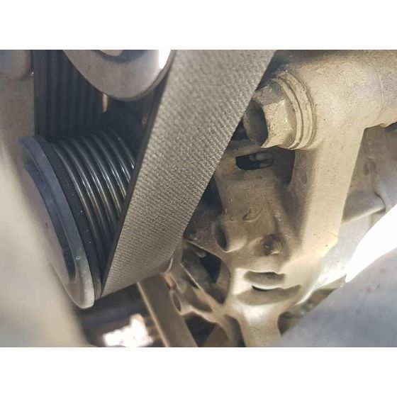 Alternador para Toyota Land Cruiser (J15)