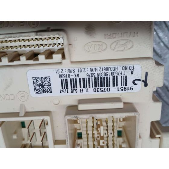 Caja Reles / Fusibles para Hyundai Tucson