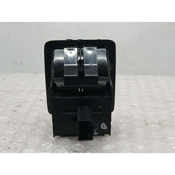 Mando Elevalunas Delantero Izquierdo para Volkswagen Scirocco (137)