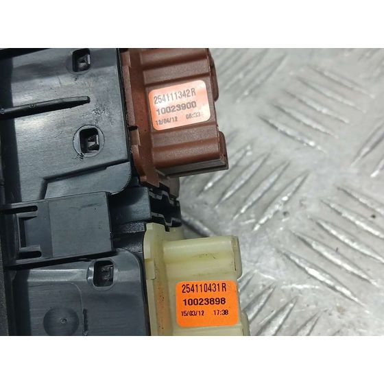 Mando Elevalunas Delantero Izquierdo para Dacia Lodgy