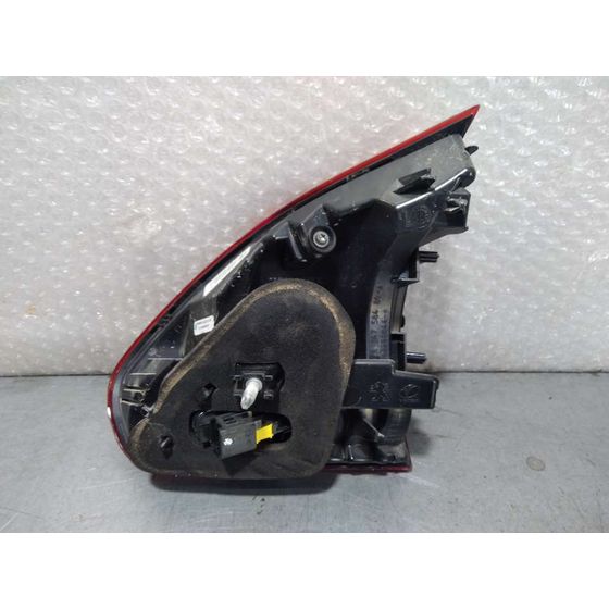 Piloto Trasero Izquierdo para Peugeot 2008 (--.2013->)