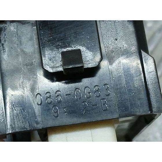 Mando Elevalunas Trasero Izquierdo para Toyota Land Cruiser (J15)