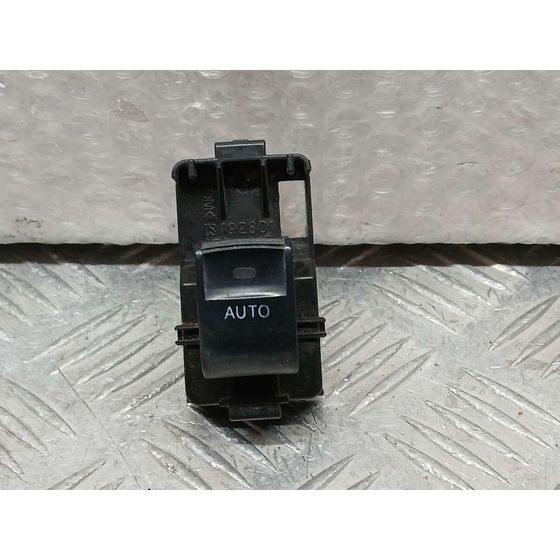 Mando Elevalunas Delantero Derecho para Toyota Land Cruiser (J15)