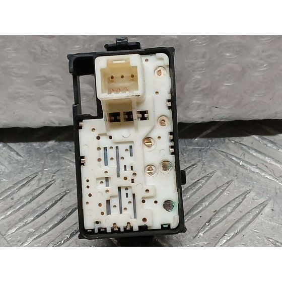 Mando Elevalunas Delantero Derecho para Toyota Land Cruiser (J15)