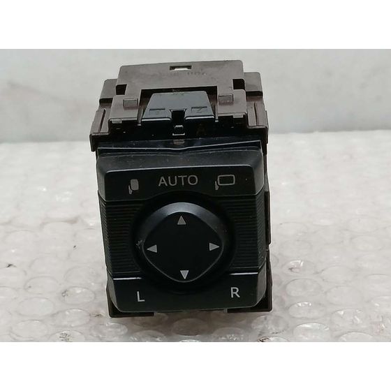 Mando Retrovisor para Toyota Land Cruiser (J15)