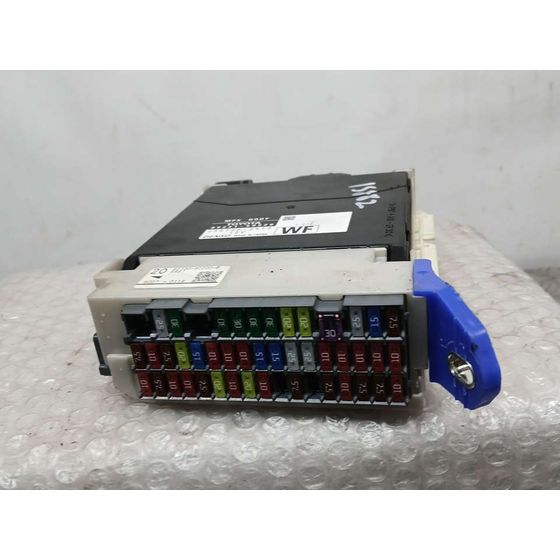 Caja Reles / Fusibles para Toyota Land Cruiser (J15)