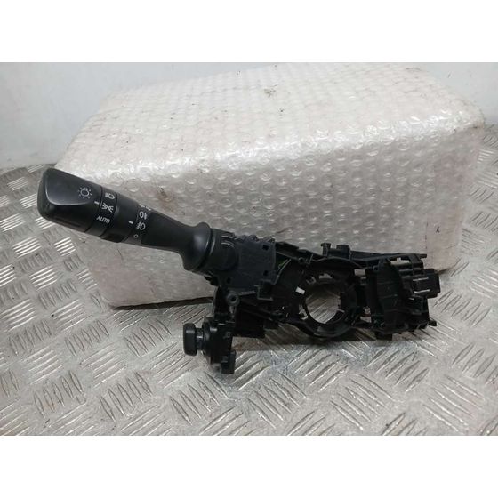 Mando Luces para Toyota Land Cruiser (J15)