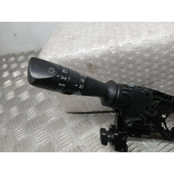 Mando Luces para Toyota Land Cruiser (J15)